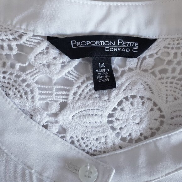 White blouse with lace shoulder detail - Picture 5 of 10